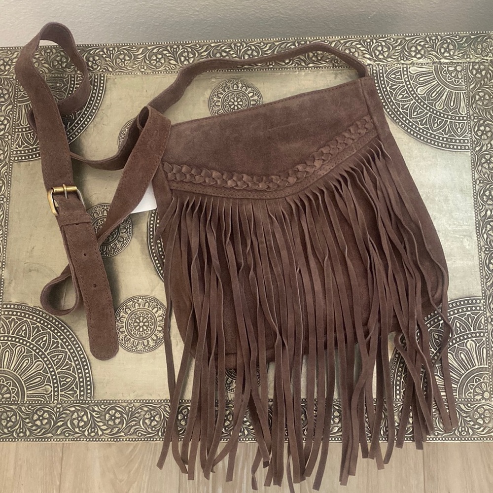 New never worn suede fringe shoulder and cross body bag